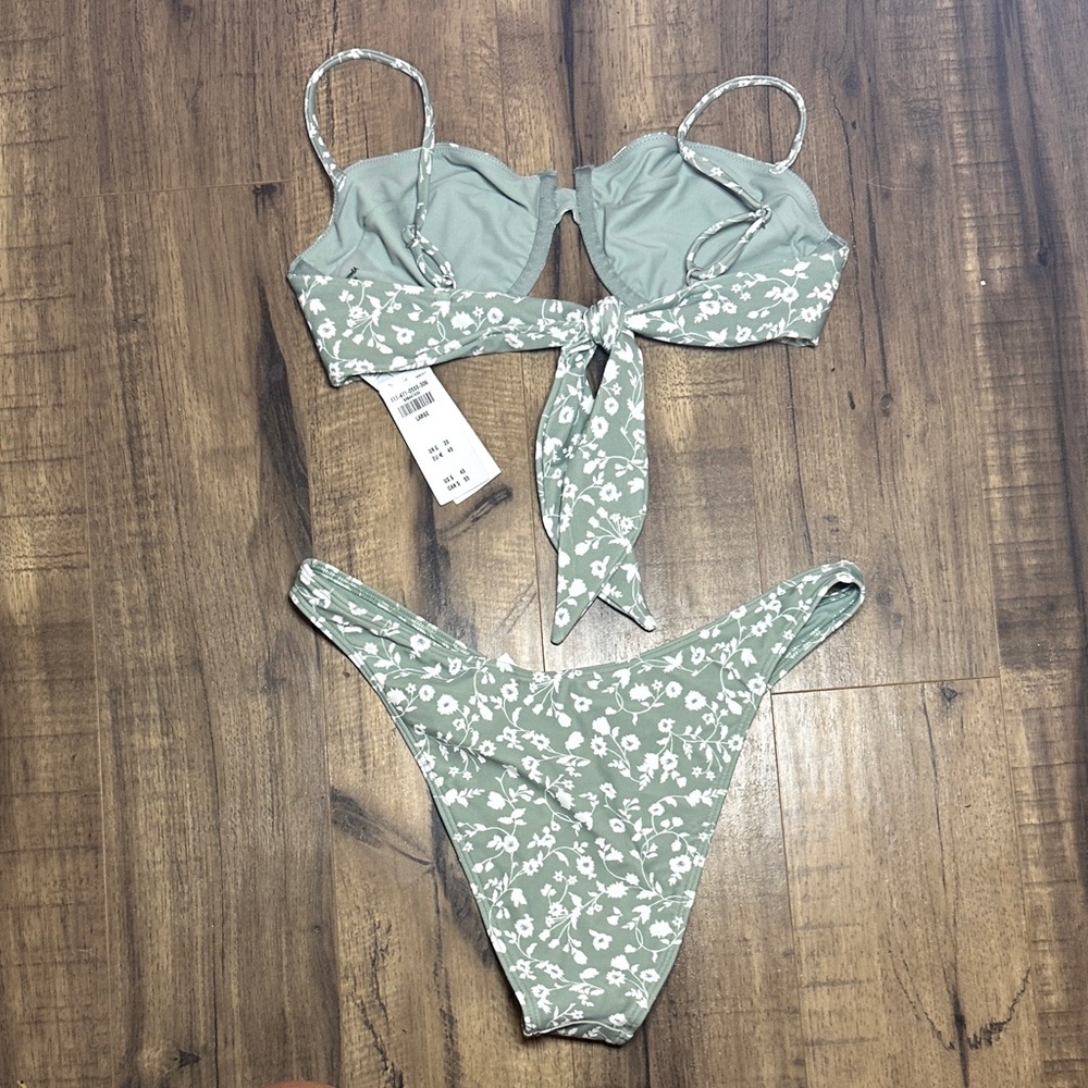 NWT Abercrombie & Fitch Cheeky Floral Green Bikini Set - Picture 3 of 4